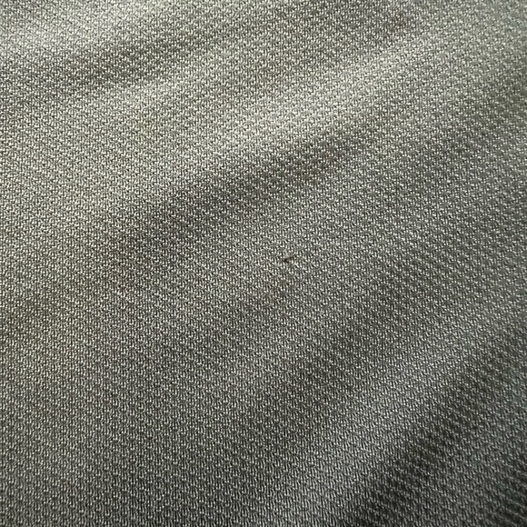 Lululemon Lightweight Training Short-Sleeve Shirt Size 8 - Picture 2 of 4